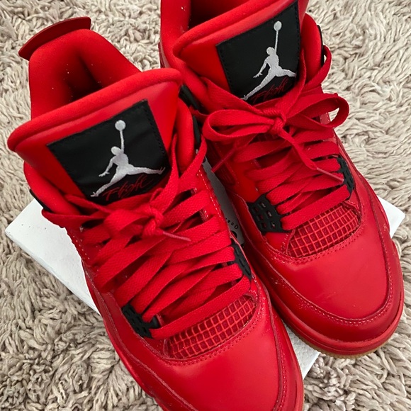 jordan 4 fire red singles day